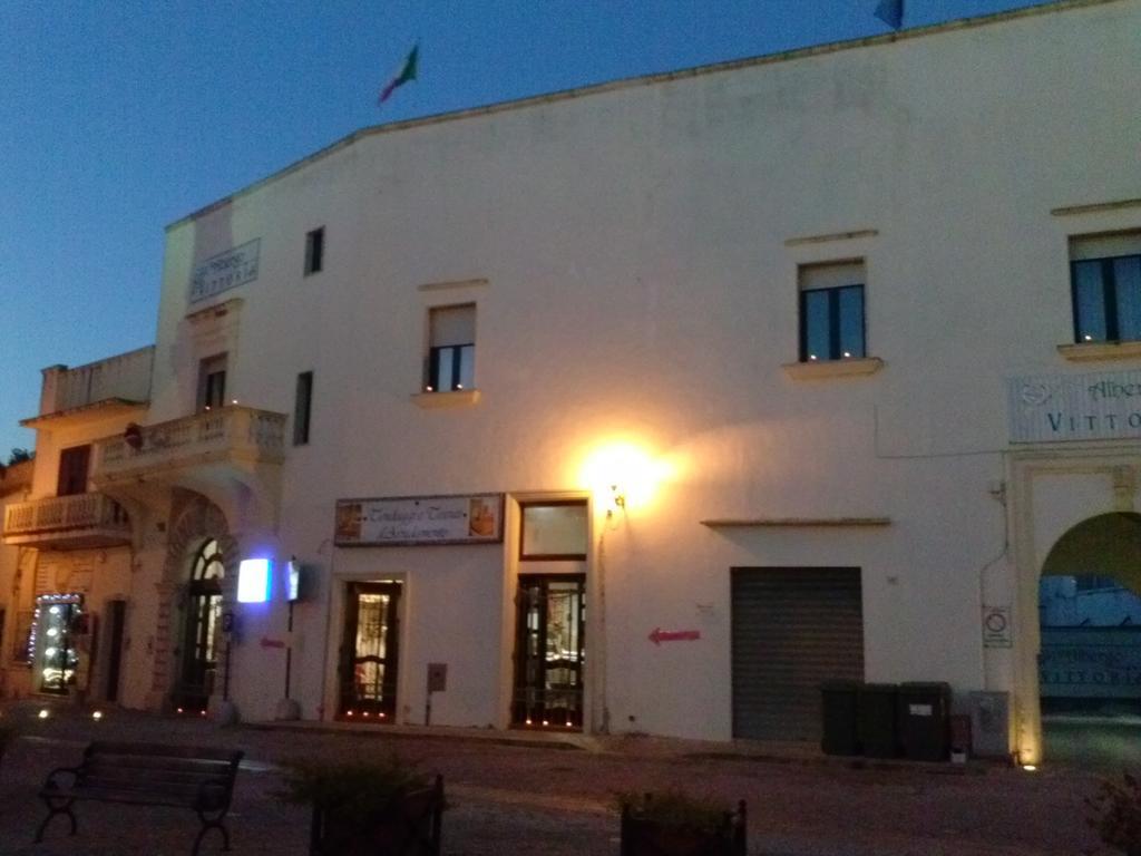 טביאנו Albergo Vittoria מראה חיצוני תמונה