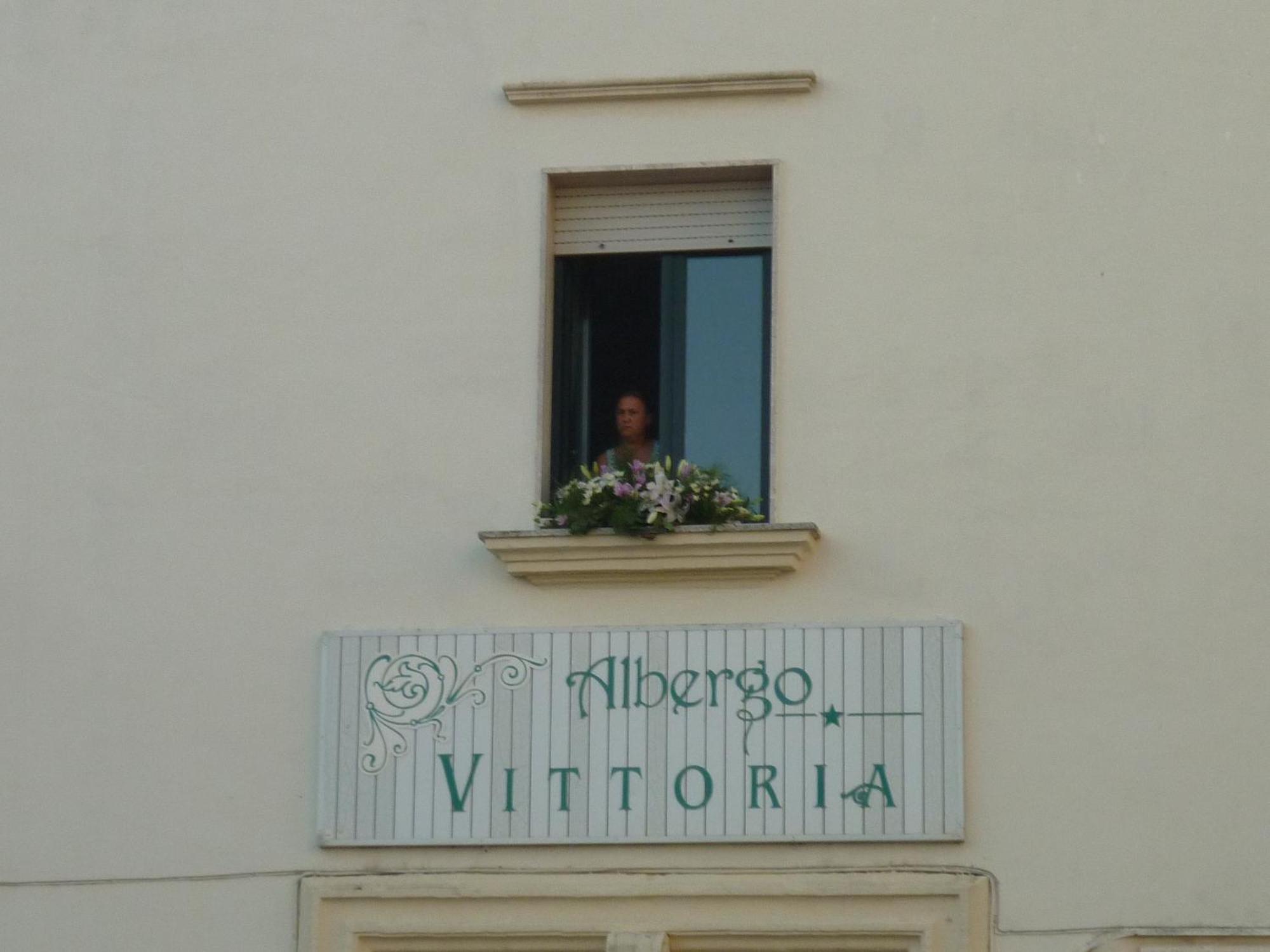 טביאנו Albergo Vittoria מראה חיצוני תמונה