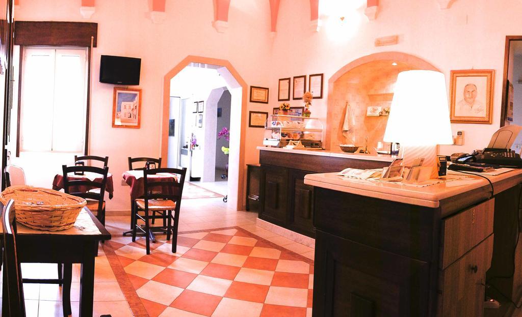 טביאנו Albergo Vittoria מראה חיצוני תמונה